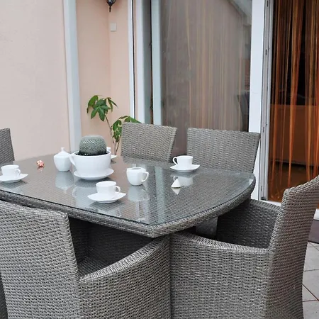 In 33597 Apartamento